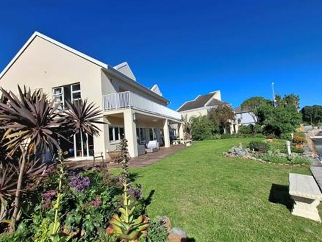House for rent in Bushmans River Mouth, Eastern Cape