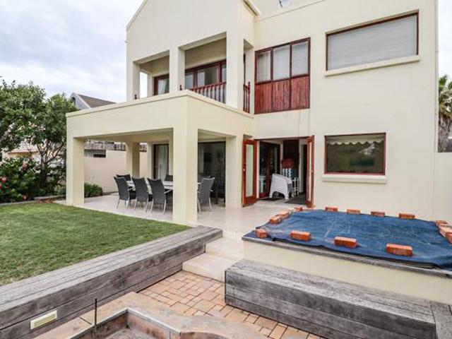 House for rent in Bushmans River Mouth, Eastern Cape