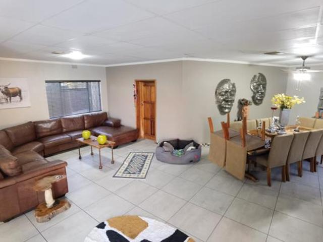 House for sale in Frances Baard, Northern Cape