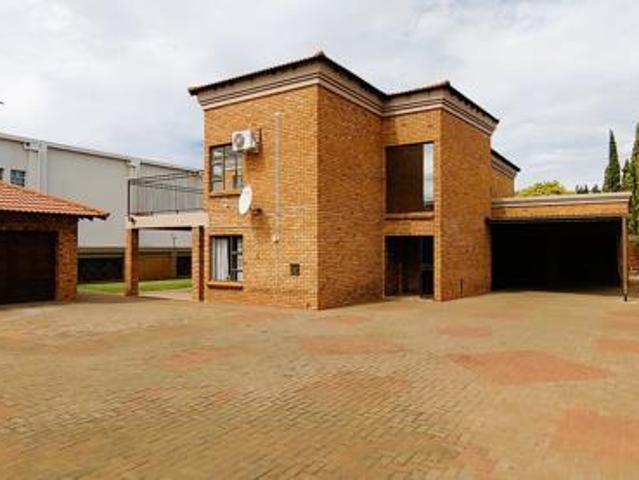 House for sale in Frances Baard, Northern Cape
