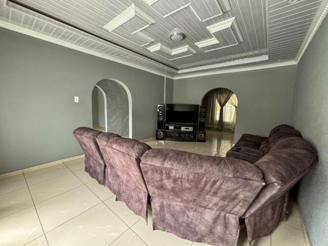 House for sale in Rustenburg Local Municipality, Bojanala Platinum District Municipality