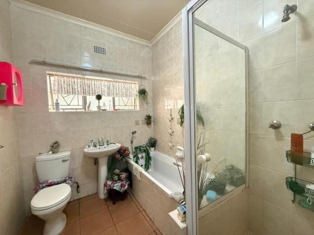 House for sale in Rustenburg Local Municipality, Bojanala Platinum District Municipality