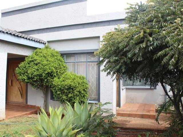 House for sale in Rustenburg Local Municipality, Bojanala Platinum District Municipality