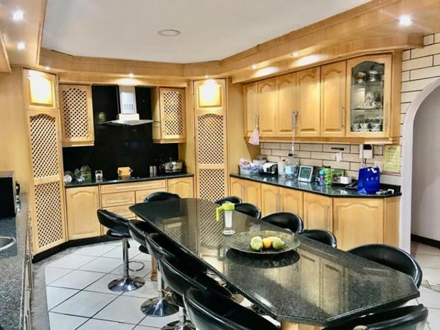 House for sale in Cape Town, Western Cape