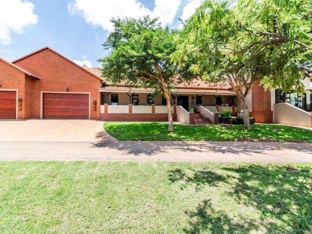 House for sale in Waterkloof, Gauteng