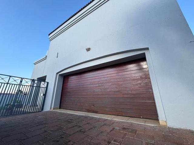 House for sale in Rustenburg Local Municipality, Bojanala Platinum District Municipality