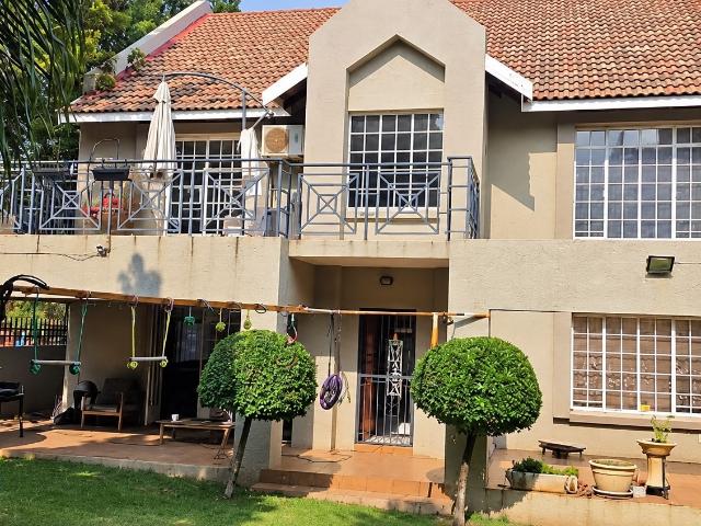 House for sale in Rustenburg, Rustenburg Local Municipality