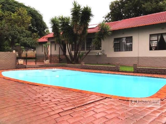 House for sale in Rustenburg Local Municipality, Bojanala Platinum District Municipality