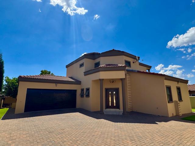 House for sale in Midrand, City of Johannesburg Metropolitan Municipality