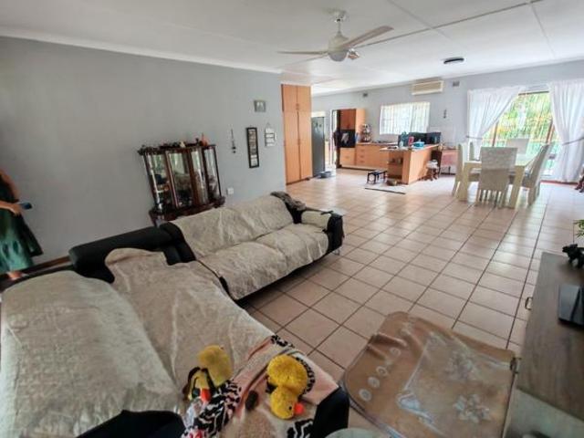 House for sale in Ugu District Municipality, Kwazulu-natal