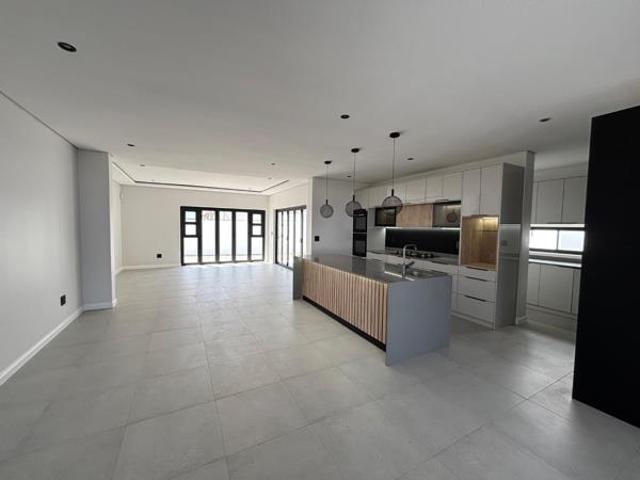 House for sale in Cape Town, Western Cape