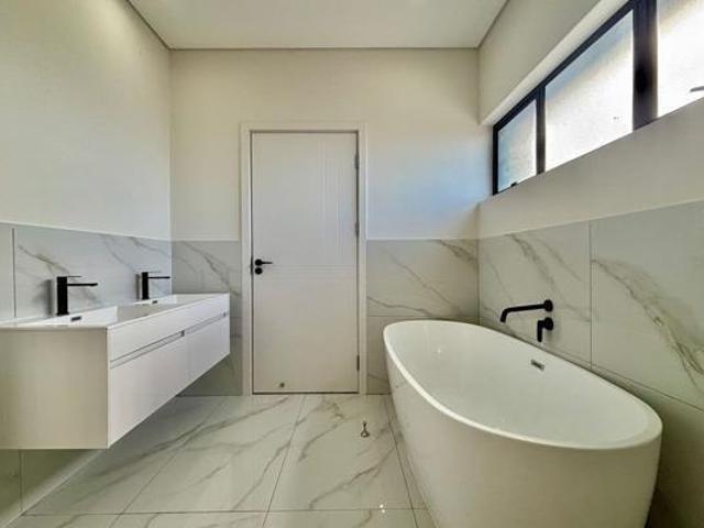 House for sale in Cape Town, Western Cape