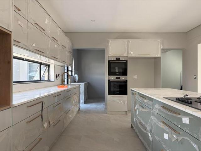 House for sale in Cape Town, Western Cape