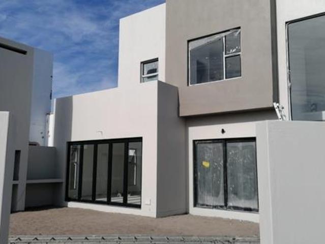 House for sale in Cape Town, Western Cape