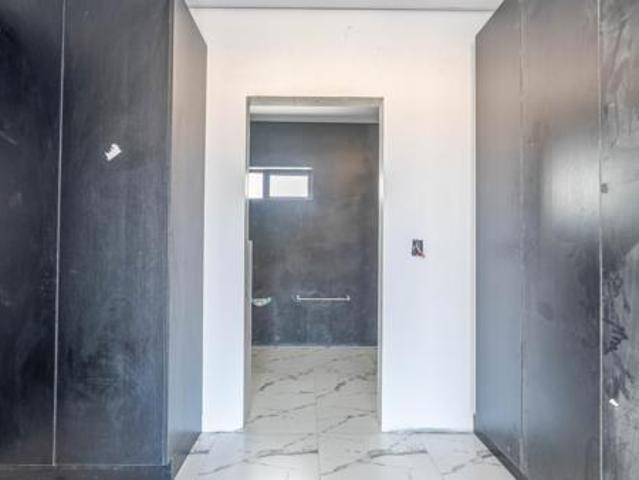 House for sale in Cape Town, Western Cape
