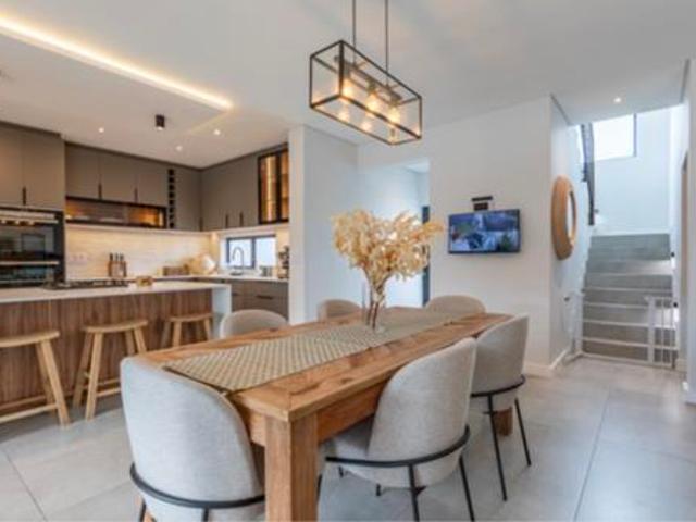 House for sale in Cape Town, Western Cape