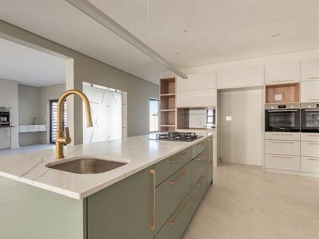 House for sale in Cape Town, Western Cape