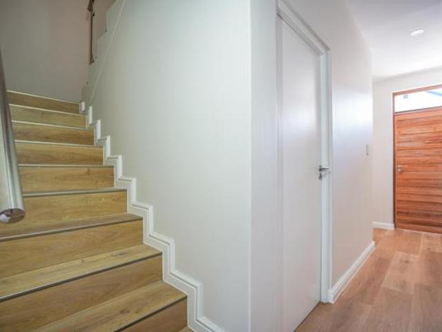 House for sale in Cape Town, Western Cape