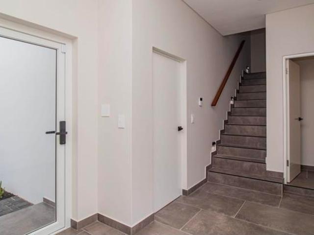 House for sale in Cape Town, Western Cape