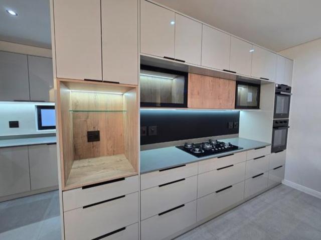 House for sale in Cape Town, Western Cape