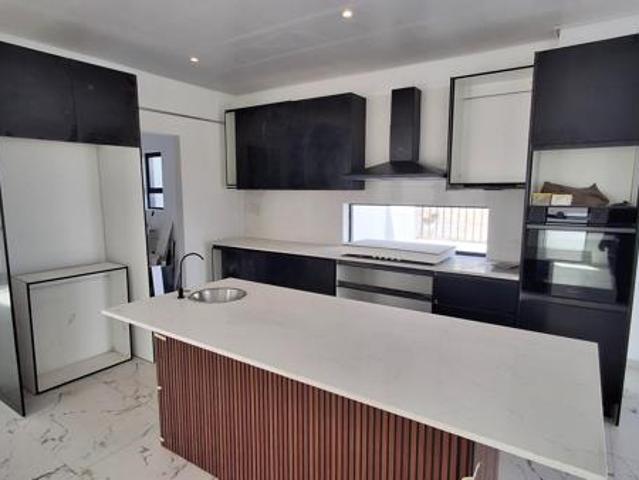 House for sale in Cape Town, Western Cape