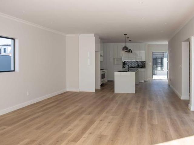 House for sale in Cape Town, Western Cape