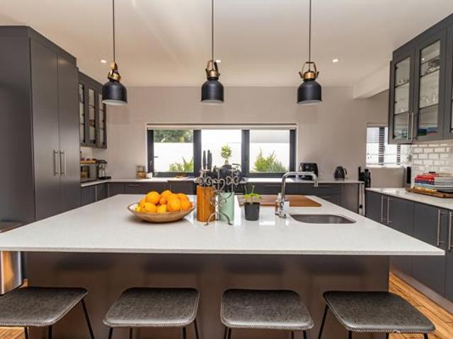 House for sale in Cape Town, Western Cape