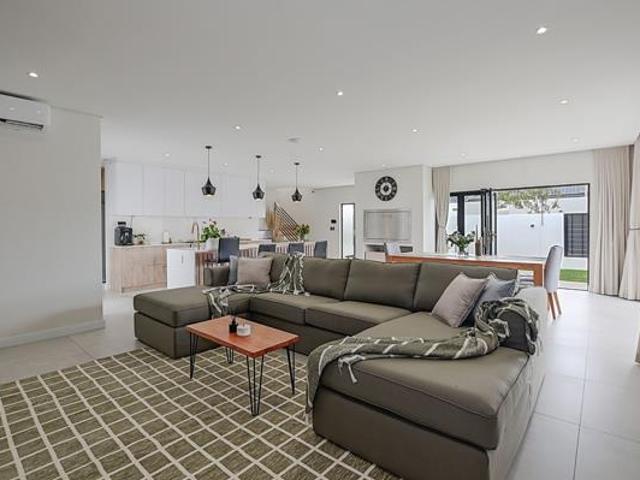 House for sale in Cape Town, Western Cape