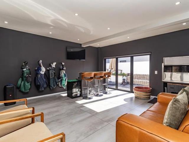 House for sale in Cape Town, Western Cape