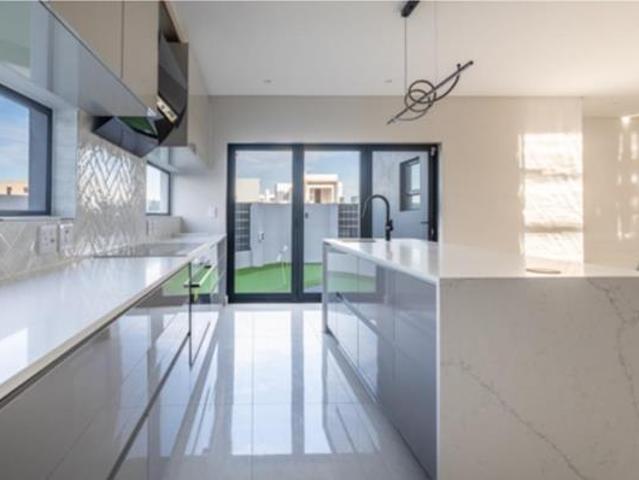 House for sale in Cape Town, City of Cape Town