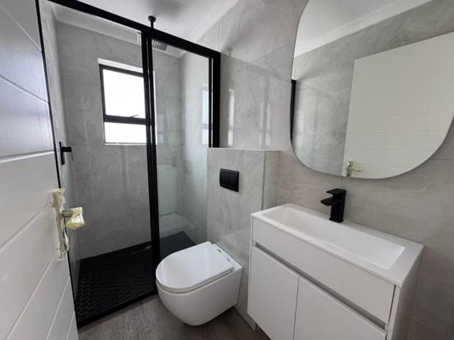 House for sale in Cape Town, Western Cape