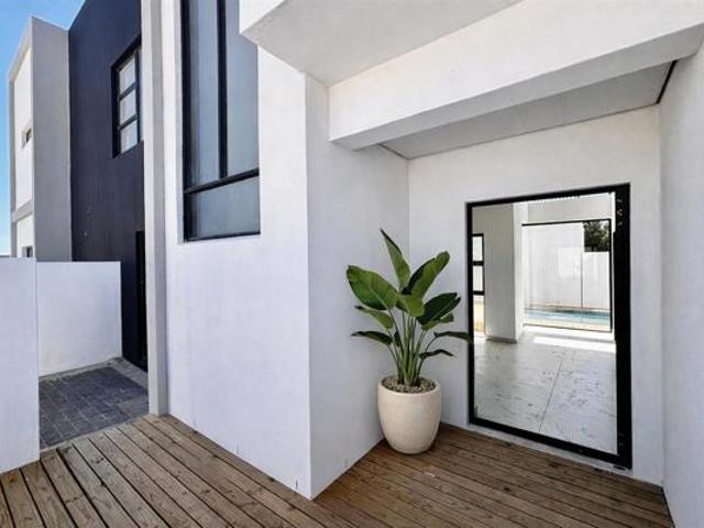 House for sale in Cape Town, Western Cape