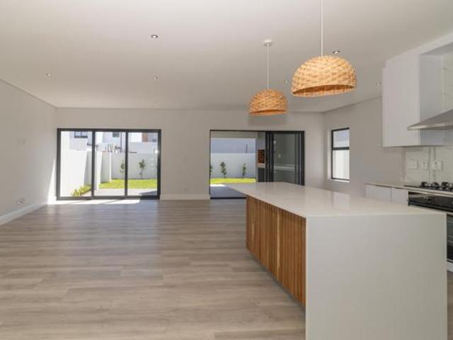 House for sale in Cape Town, Western Cape