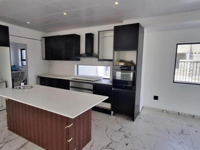 House for sale in Cape Town, Western Cape
