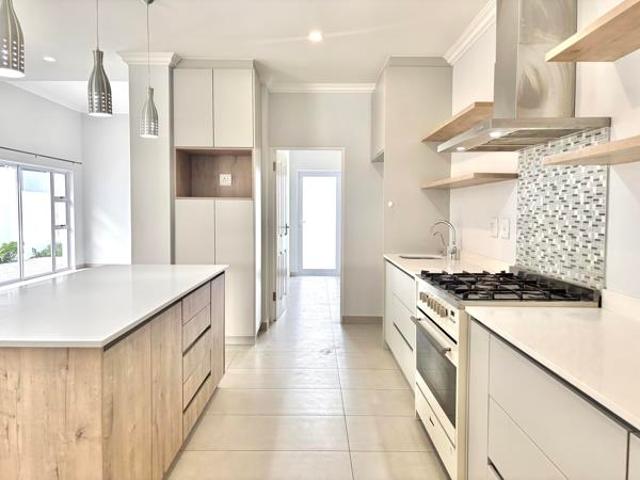 House for sale in Cape Town, Western Cape