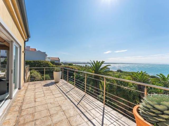 House for sale in Cape St Francis, Eastern Cape