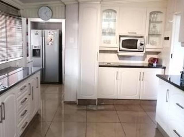 House for sale in Sasolburg, Metsimaholo Local Municipality