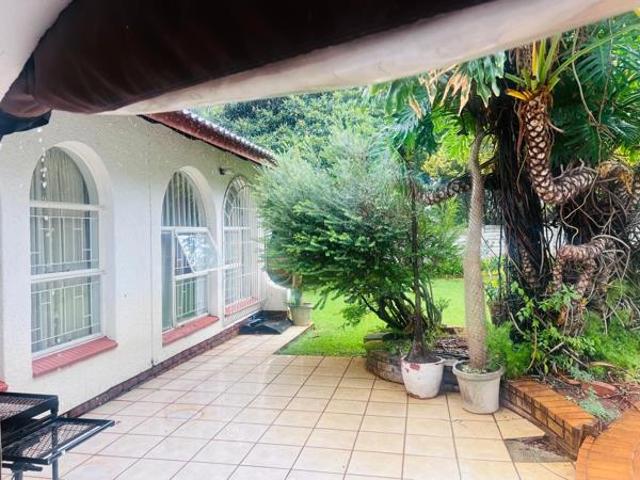 House for rent in North West