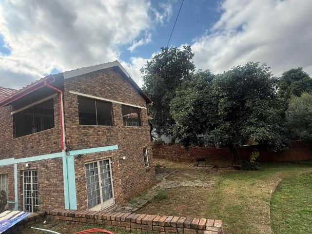 House for sale in Hartbeespoort Dam Nature Reserve, North West