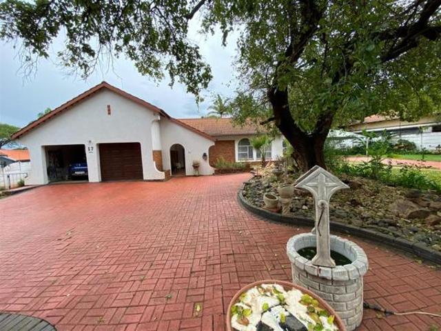 House for rent in North West