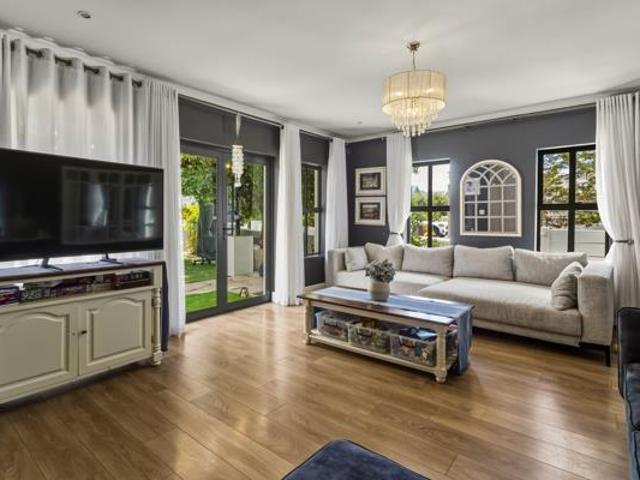 House for sale in Cape Town, Western Cape