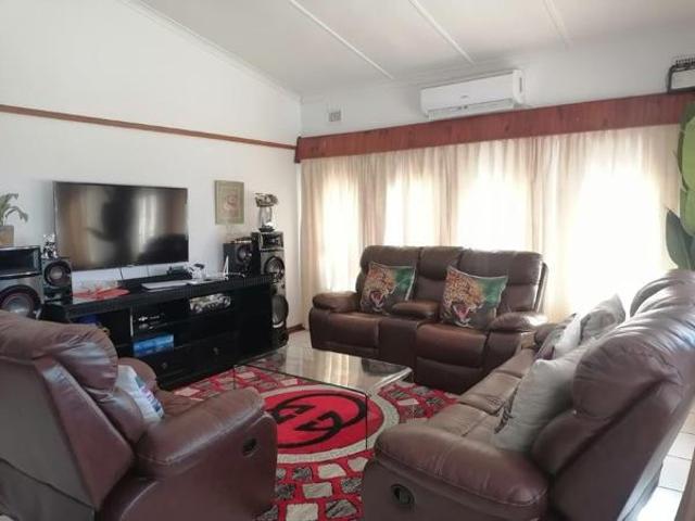 House for sale in Ugu District Municipality, Kwazulu-natal