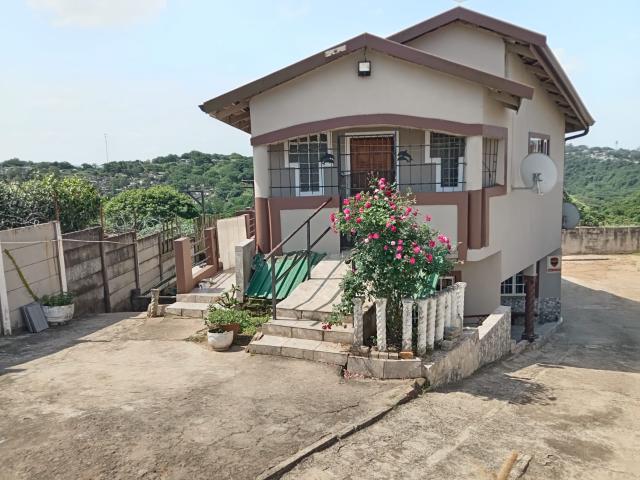 House for sale in Queensburgh, Kwazulu-natal