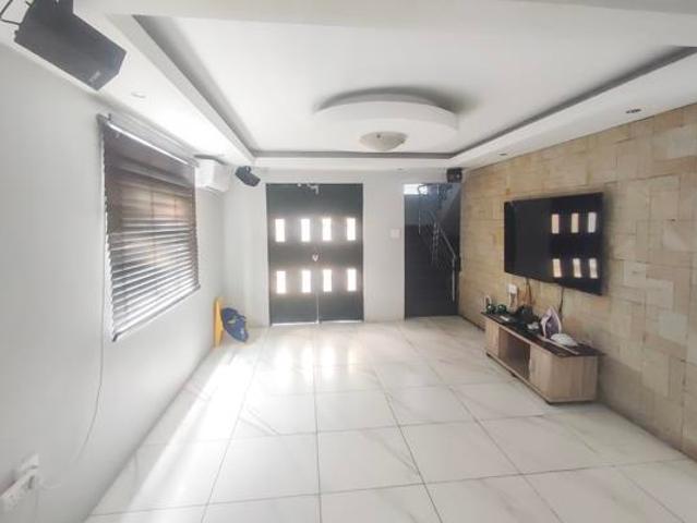 House for rent in Seaview, Kwazulu-natal