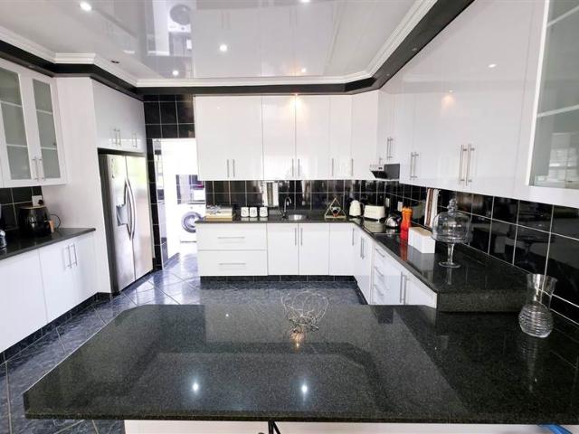 House for sale in Ugu District Municipality, Kwazulu-natal