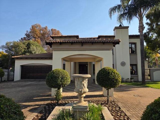 House for rent in Waterkloof, Gauteng