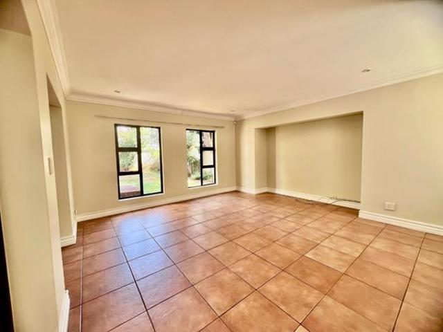 House for rent in Waterkloof, Gauteng