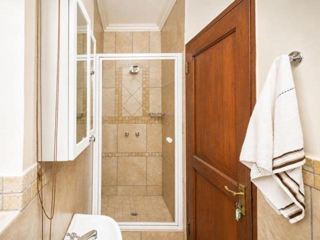 House for rent in Waterkloof, Gauteng