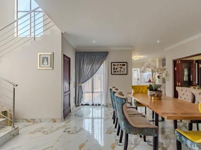 House for rent in Waterkloof, Gauteng