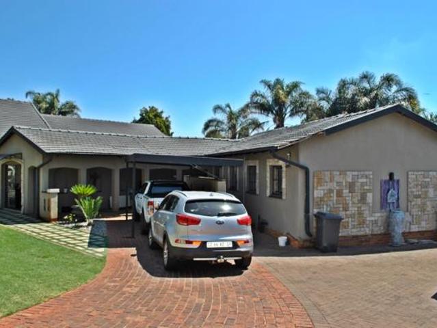 House for sale in West Rand Garden estates, Westonaria Local Municipality